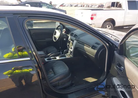 2010 Mercury Milan Premier from USA, damaged, VIN 3MEHM0JG7AR619083